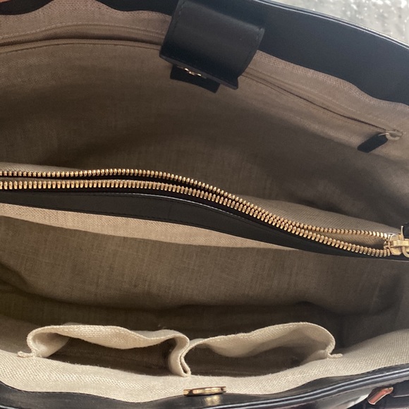 Gucci Guccissima Black Leather Tote Bag (Larger Size) - Picture 3 of 16